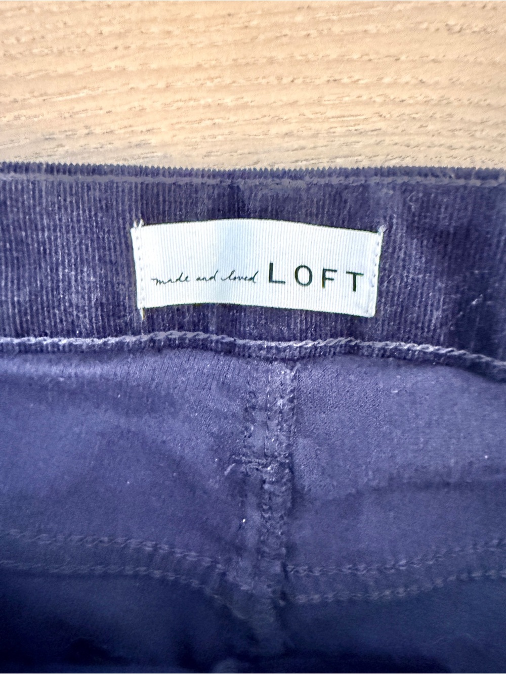 LOFT Dark Navy Soft Corduroy Mid Rise Curvy Skinny 5-Pocket Pants Size 28/6 - Picture 2 of 8